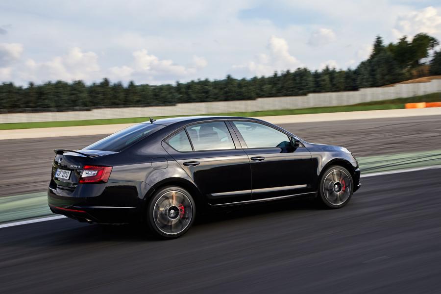  Skoda Octavia RS 245 (5E) 2017 года  (WW) (фото 36 из 50)